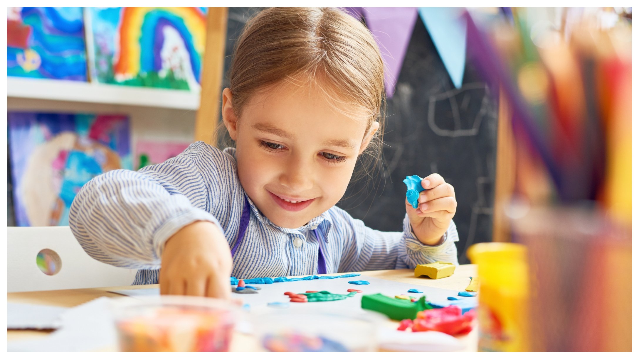 Kid_doing_crafts.jpg Kid_doing_crafts.jpg